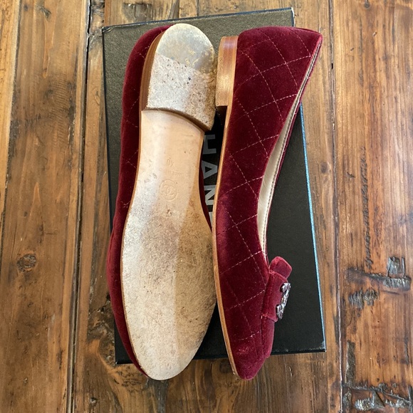 Chanel Bordeaux Ponce Quilted Velvet Moccasins-Loafers - Picture 6 of 10